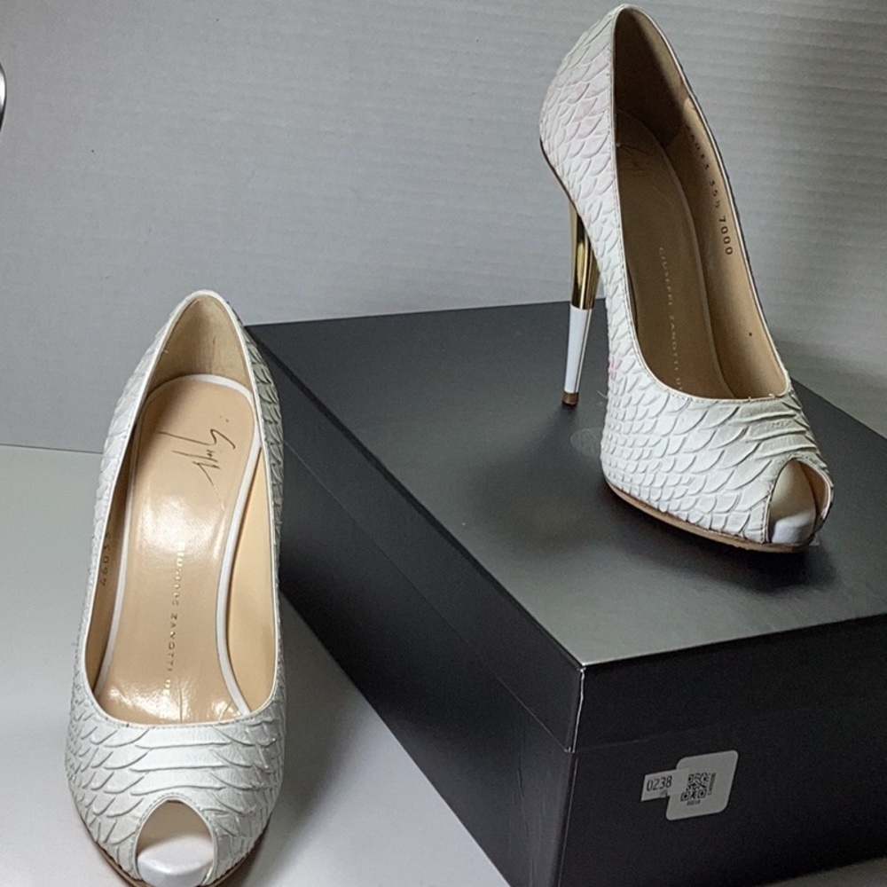 AUTHENTIC GIUSEPPE ZANOTTI PUMP - Picture 6 of 8